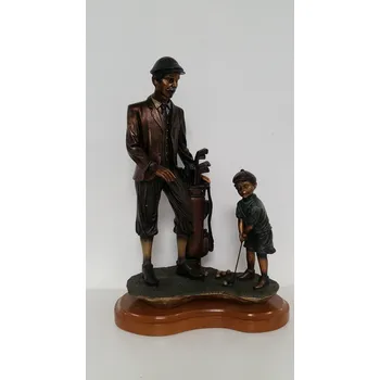 Dárkový potravinový koš Golf gifts soška bronzová 43cm - táta a syn na golfu