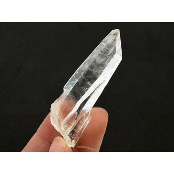 Přírodní kámen Křišťál laser krystal z Brazílie 25g