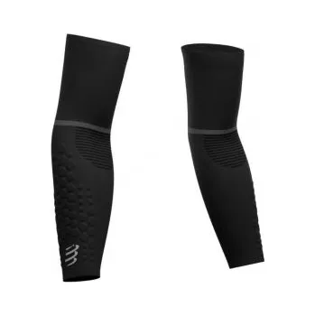 Běžecké oblečení COMPRESSPORT ARMFORCE ULTRALIGHT černé T1 návleky na paže + DÁREK DLE VÝBĚRU!