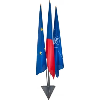 Vlajka Komplet: interiérový stojan + vlajky - stojan 3ramenný + ČR a EU