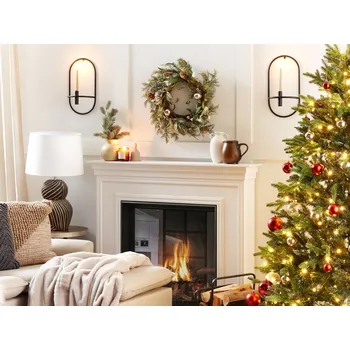 Vánoční dekorace Vánoční věnec zelený a zlatý syntetický materiál ⌀ 45 cm kulatý se šiškami sváteční dekorace Beliani