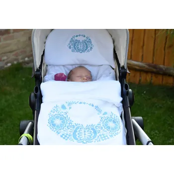 Souprava do kočárku Barva výšivky: jednobarevná