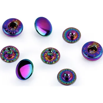 Kovové druky Wuk Ø10 mm na středně silné látky, duhové, barva multikolor