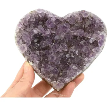 Přírodní kámen Srdce z přírodního ametystu z Brazílie 481g