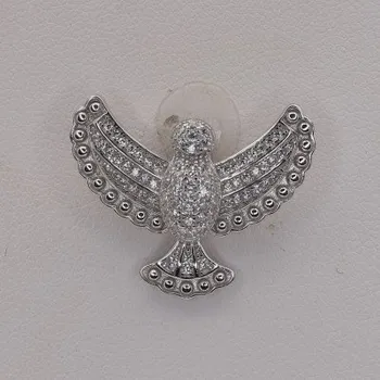 Přívěsek Stříbrný přívěsek s kamenem