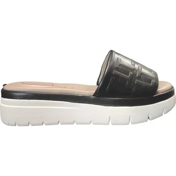 Dámské pantofle Tamaris 8-87206-20 001 Dámské pantofle černé 39