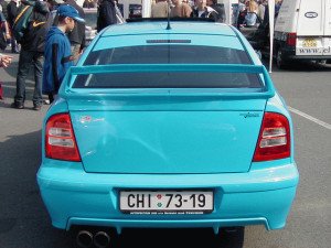 Samolepka na auto Škoda Octavia 1 - zadní (24 - světle růžová) NÁLEPKA, FÓLIE, POLEPY, TUNING, VLASTNÍ TEXT, TISK, AUTOSAMOLEPKY.cz, SAMOLEPKY, OBRÁZEK, LOGO, VÝROBA, PRODEJ