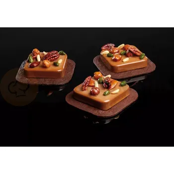 Kuchyňská sůl Silikonová forma s vykrajovátkem na monoporce - čtverec, 300x400 mm, 12x 68x68x15 mm, 68 ml - PX4335S | PAVONI, Square