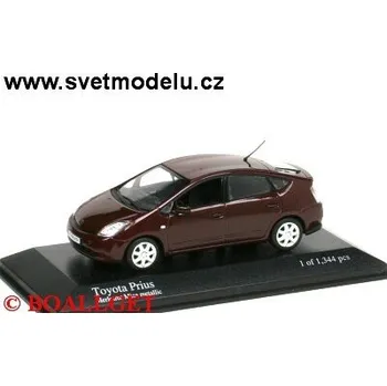 autíčko Minichamps TOYOTA PRIUS 2004 RED 400166300