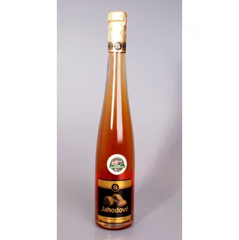 Víno Ovocné víno - jahodové 0,5l