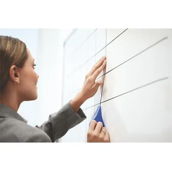 Lepicí páska 1901120 Samolepicí páska na bílé tabule, černá, 1,5 mm x 10 m, NOBO