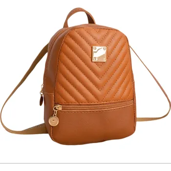 Kabelka Dámský prošívaný batoh z umělé kůže Barva: Hnědá (auburn)