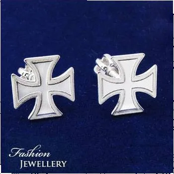 Náušnice Stříbrné náušnice s maltézským křížem (KM08)