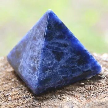 Pyramida - Sodalit 35 mm