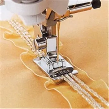 Příslušenství k šicímu stroji NF 013 N Patka pro našívání tkanic (7 mm)