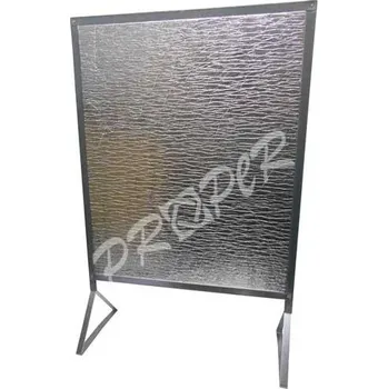 Krbová zástěna Zástěna za kamna REFLEX 740x610mm na nožičkách (Žáruvzdorná zástěna za kamna REFLEX se stojanem 740x610mm)