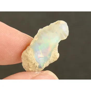 Přírodní kámen Etiopský opál surový v hornině 1,2g