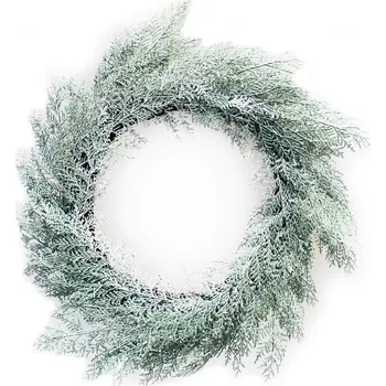 Vánoční dekorace Věnec cypřiš pvc 55cm bílá