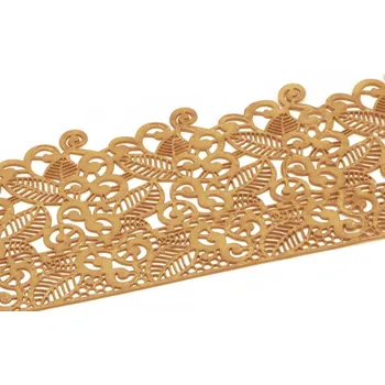 Jedlá dekorace na dort Cake Masters Hotová jedlá krajka na dort 30 cm baroko zlatá