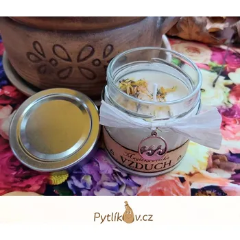 Svíčka Magická svíčka ze sojového vosku Živel vzduch (Přírodní svíčka ze sojového vosku pro živel vzduchu. Vonná svíčka podle znamení horoskopu: Blíženci, Váhy a Vodnář. Úžasně lehká a svěží vůně. Při jeho spalování nevznikají karcinogenní zplodiny.)