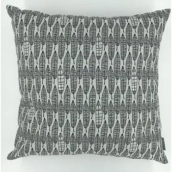 Dekorativní polštářek BYTEMA Dekorační povlak PÍRKA ČERNÁ 50 x 50 cm