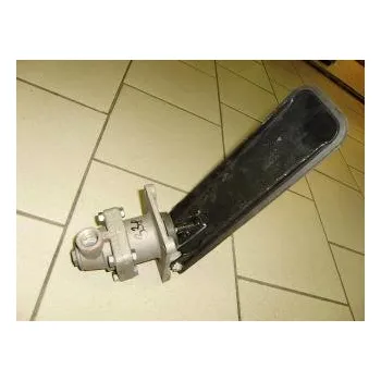 autíčko Pedálový brzdič Praga V3S, Ifa, nakladač opravený 6535