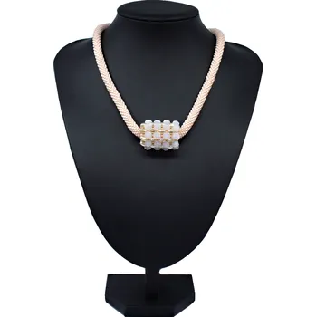 Náhrdelník Mijabijoux Háčkovaný náhrdelník v meruňkové barvě MB0041