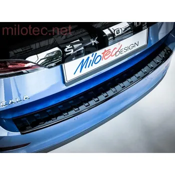 Tuning Práh pátých dveří, černý lesklý "klavírlak" - Škoda Scala od r.v. 2019 (Práh pátých dveří pro Škoda Scala od r.v. 2019)