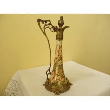 SECESNÍ PORCELÁNOVÁ KARAFA S MOSAZNOU MONTÁŽÍ
