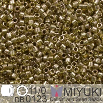 Korálek Korálky Miyuki Delica 11/0. Barva Tr Smoky Olive Luster DB0123. Balení 5g.