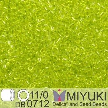 Korálek Korálky Miyuki Delica 11/0. Barva Tr Chartreuse DB0712. Balení 5g.