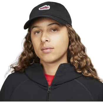 Čepice Kšiltovka Nike NK CLUB CAP U CB ARMX PTCH L fn4402-010 Velikost M/L