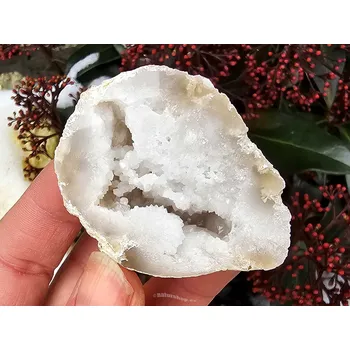 Přírodní kámen Křemeno-kalcitová geoda z Maroka 63g