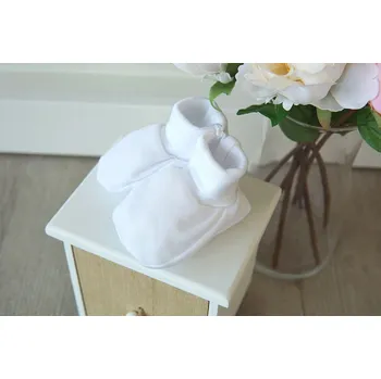 Capáčky AMÁLKA Bílé kojenecké bavlněné capáčky Velikost: 68-80