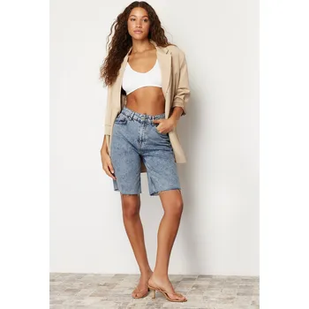 Dámské kraťasy Trendyol světle modré džínové šortky s vysokým pasem & bermudy Trendyol modrá 2642384