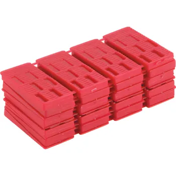 Sada 40 klínků z&nbsp;PVC, podložky z&nbsp;PVC