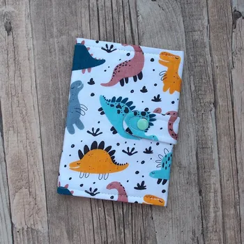 Obal na doklad Obal na očkovací průkaz - Veselí dinosauři