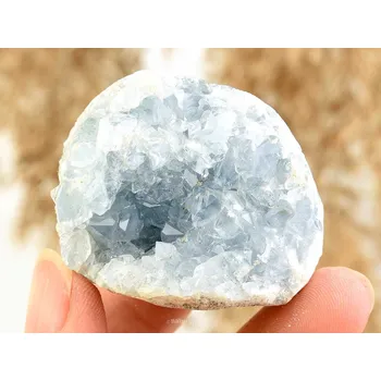 Sběratelství Celestýnová přírodní drúza 107g