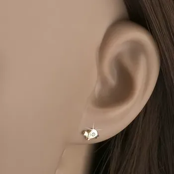 Náušnice Zlaté náušnice 585 - malé lesklé želvy s čirým briliantem na krunýři