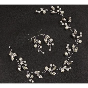 Souprava šperků B-TOP Slavnostní set ozdoby do vlasů a náušnic s perlami a krystaly Druh barvy: Stříbrná