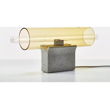 Stojací lampa Brokis Designová stolní lampa Overlay M, PC1409 Barva skla: transparentní sklo (CGC23), Povrchová úprava baldachýnu: vysokohodnotný beton se střepy - bílý (CCSC2882), Povrchová úprava základny: vysokohodnotný beton se střepy - antracit (CSFB2881)