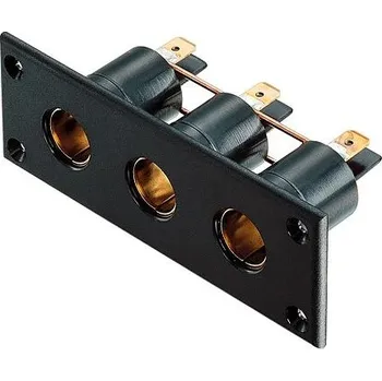 vypínač a zásuvka Trojitá vnitřní zásuvka Pro Car