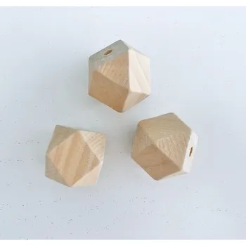 Dřevěný korálek hranatý 25mm