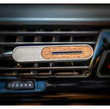 Vůně do auta Luxusní vůně do auta - stříbrná + 3 náplně