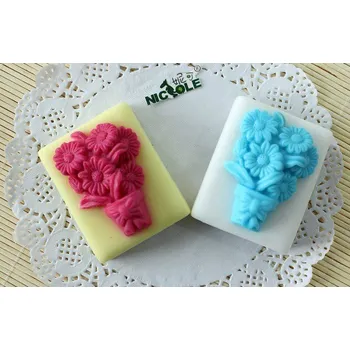 Silikonová forma - Květy ve váze 70 x 55 x 35 mm