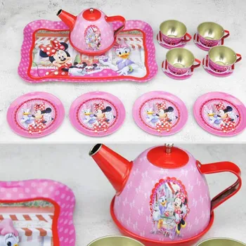 Dětská kuchyňka Disney Čajová sada plechového nádobí na motivy pohádek "Disney"