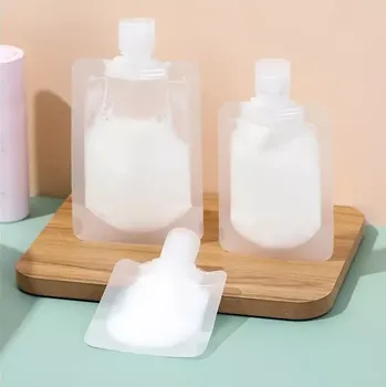 Cestovní doplňkový plochý sáček na tekutý šampon