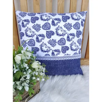 Povlak na dekorativní polštářek Povlak na polštář 40 x 40 cm – Zdobená modrá srdíčka | Ruční výroba z bavlny