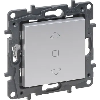 vypínač LEGRAND Zásuvka NILOE STEP 863343 s termost. 863343