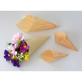 Dřevěný dekorační kornout - MALÝ 45 x 85 mm